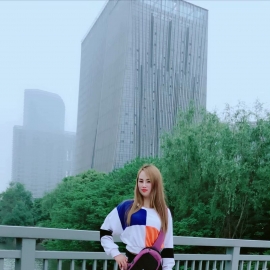 推荐个颜值高身材好的舞蹈演员