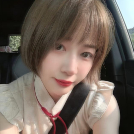 短发巨乳小慧慧
