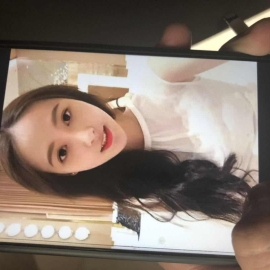 验证个颜值高的妹子