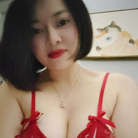 身材丰满骚少妇
