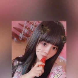 99年的妹子，也就是嫩点