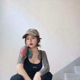 最爱我的纹身小姐姐